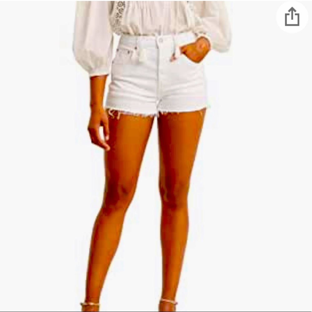 Levi 501 white shorts NWT